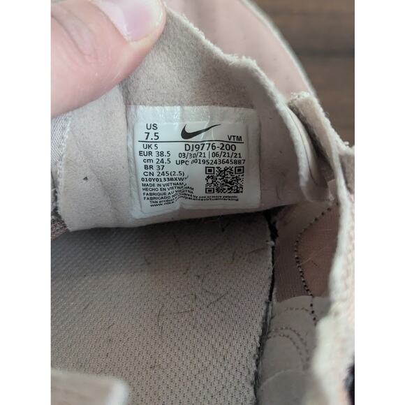 NIKE Women Waffle One SE Pink Leopard Athletic Shoes Size US 7.5 / EU 38.5 - Picture 9 of 9